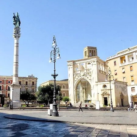 M&r House Lecce
